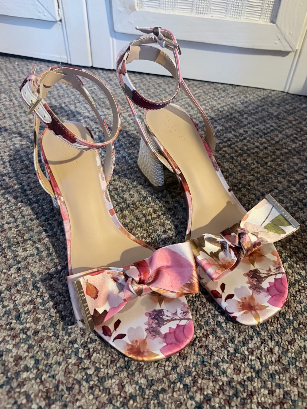 New Ted Baker Giana-690 Pink Floral Block Heel Sandals US 8.5